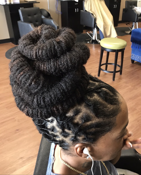 Triple Threat Salon & Suites 4