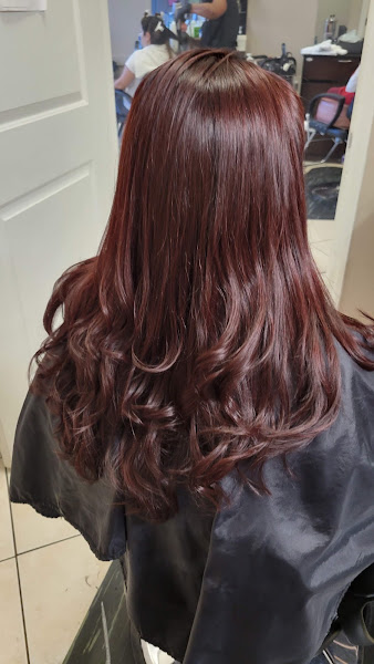 Yanna Hair Salon 3