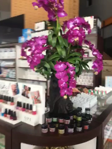 Dustin's Nail Supply 3