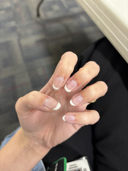 Lee Nails & Spa