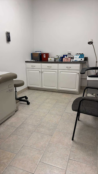 T.R.A.N CARE FAMILY MEDICINE CLINIC 4