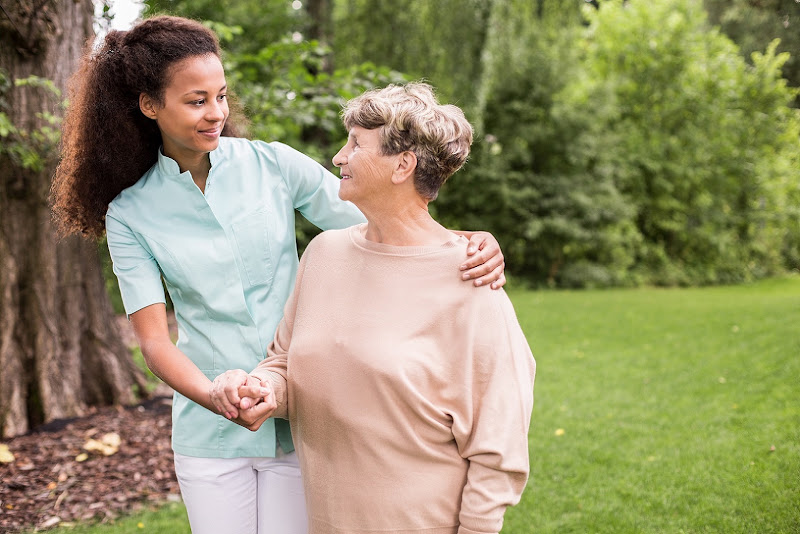 Assisting Hands Home Care Serving Orlando, Orange and Lake Counties