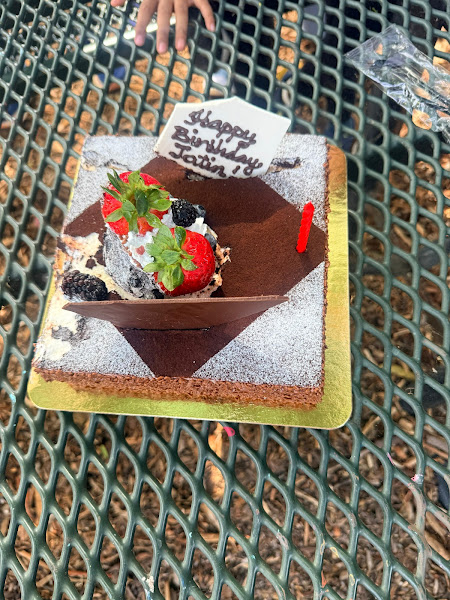 85°C Bakery Cafe - Mira Mesa 4