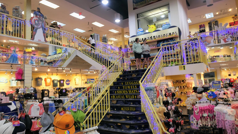 Shuttle Gift Shop 4