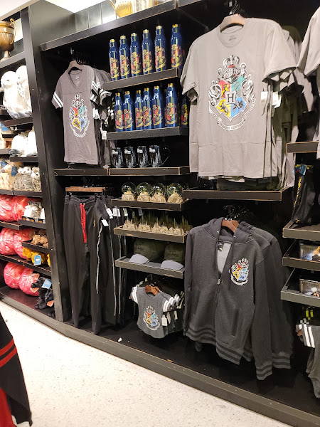 Universal Gift Shop 4