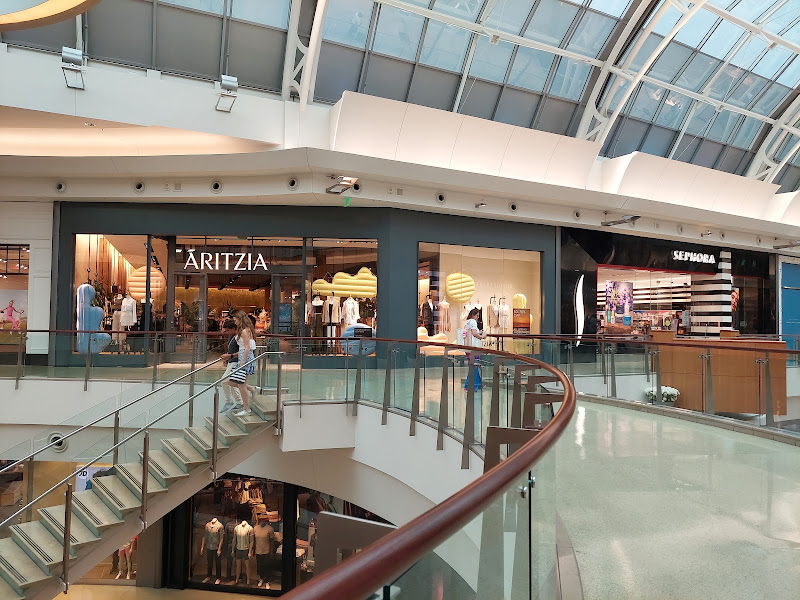 Aritzia 5