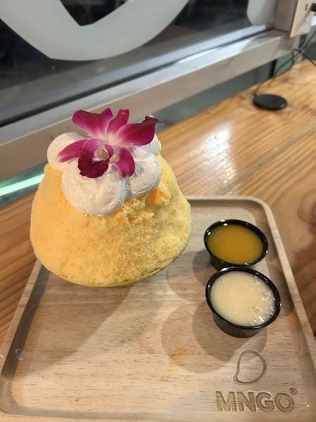 MNGO cafe 4