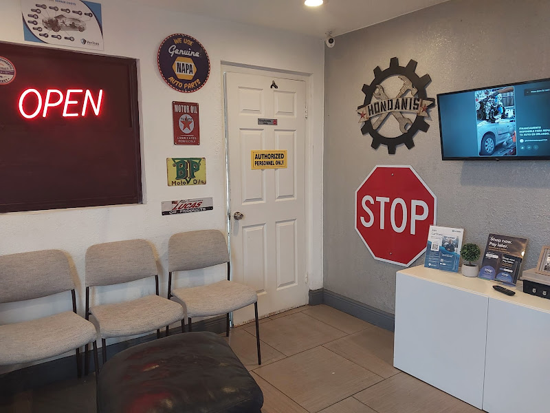 Hondanis Auto Repair Hablamos Español 5