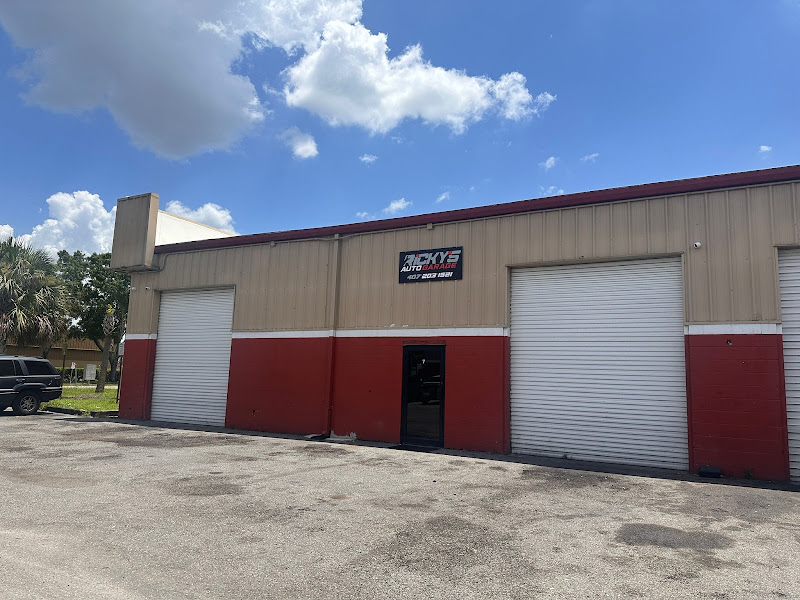 Ricky's Auto Garage 4