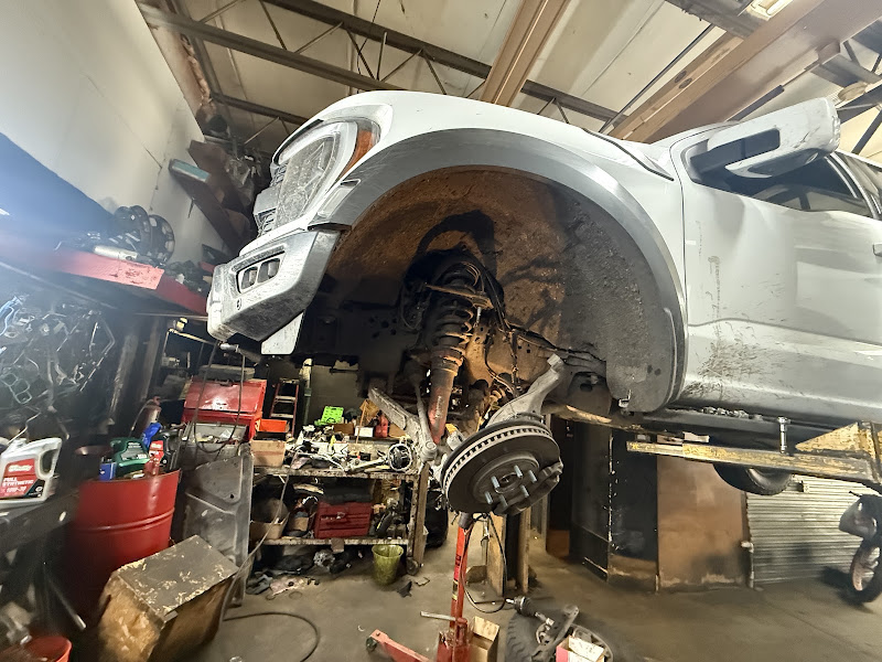 Lino Auto Repair 4