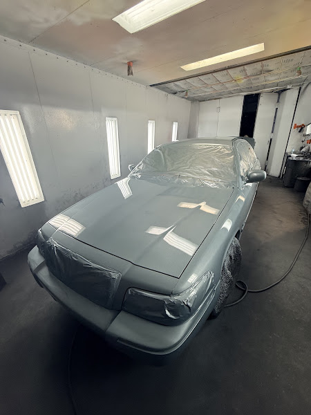 Maaco Auto Body Shop & Painting 4