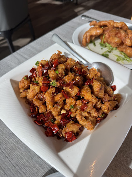 Noodoh Asian Fusion & Bar 4