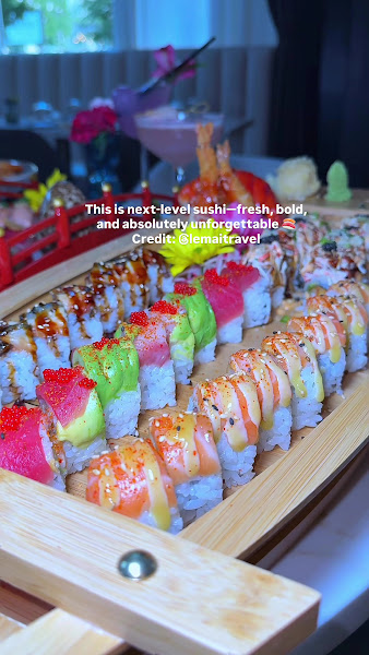 Osha Thai Sushi Galleria 3
