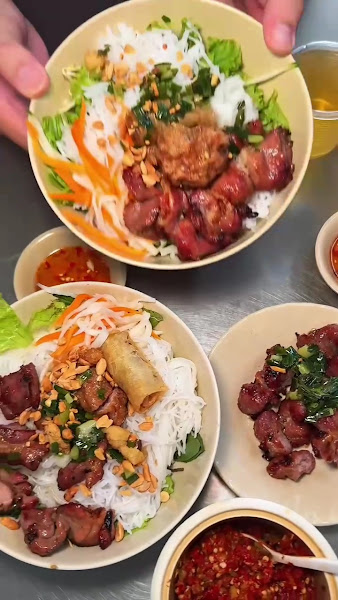 Wow Banh Mi N Pho | Vietnamese Restaurant & Pho in Atlanta 4