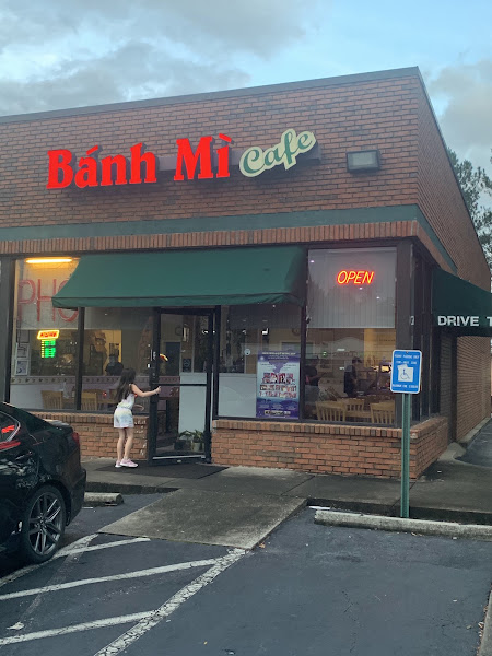 Banh Mi Café
