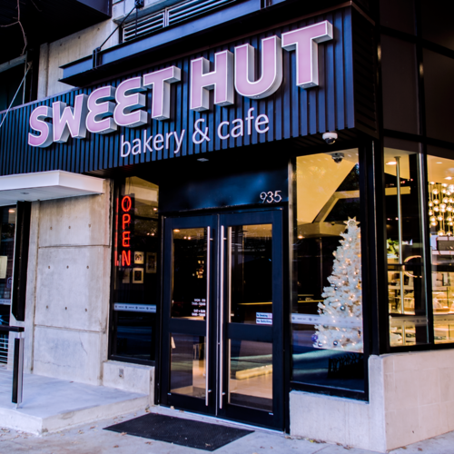 Sweet Hut Bakery & Cafe 2