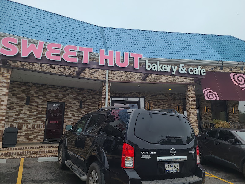 Sweet Hut Bakery Cafe 4