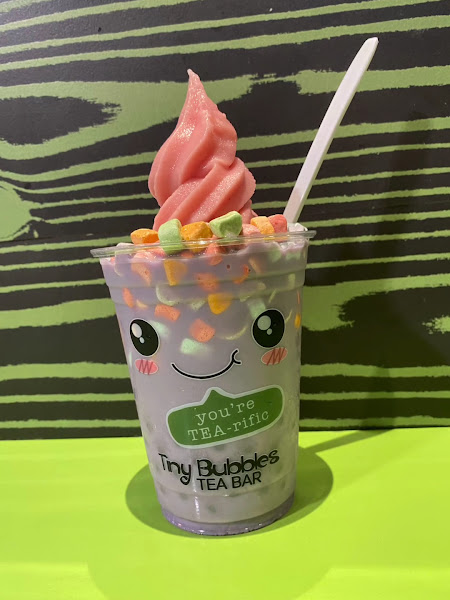 Tiny Bubbles Tea Bar and Gift Shop 3