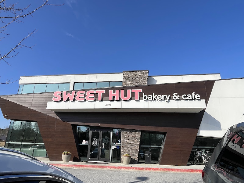 Sweet Hut Bakery & Cafe 2