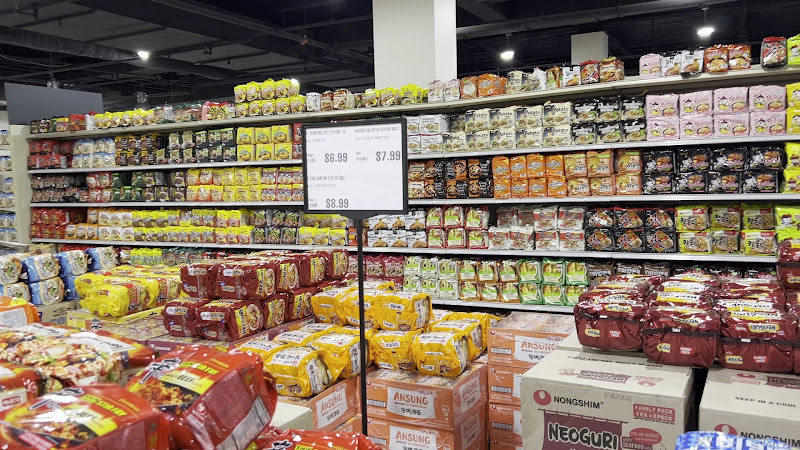 Mega Mart 3