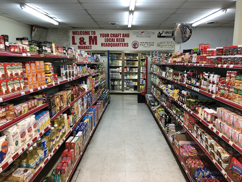 L & M Market 4