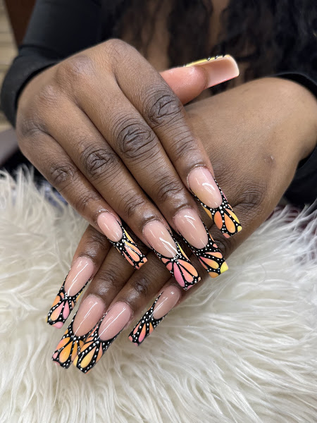 Le Nails Salon 4