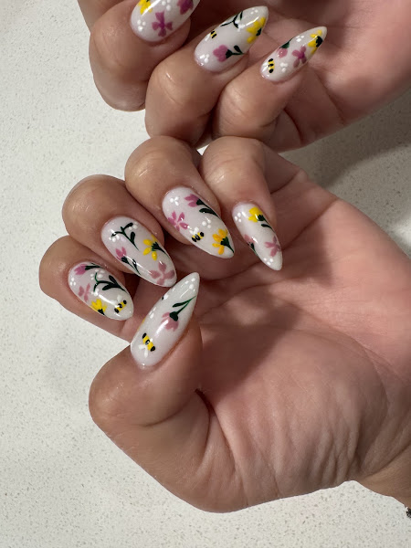 Vanity Nail Bar 5