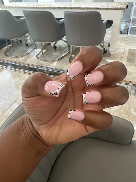 Nail Talk & Spa 4