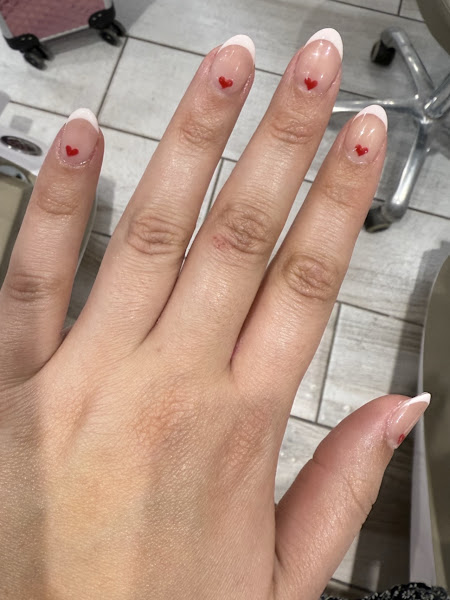 Lacquer Nail Bar 2