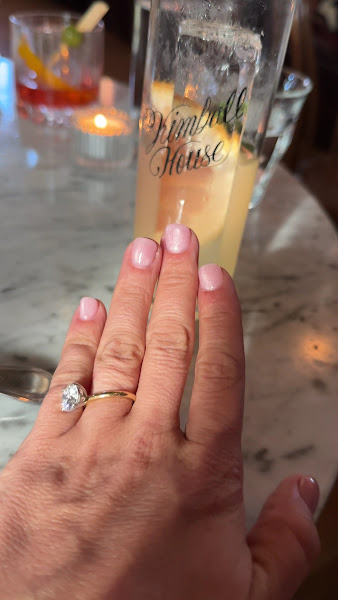 Lacquer Nail Bar 3