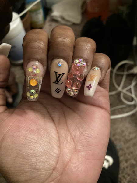 City Nails