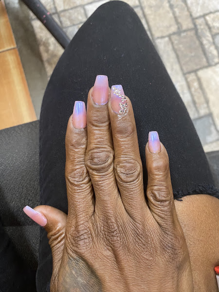 City Nails 4
