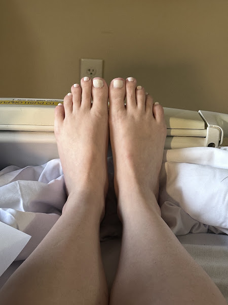 Manicured N' Polished Mobile Nail Spa 4