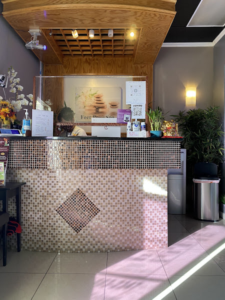 Feet press spa 4