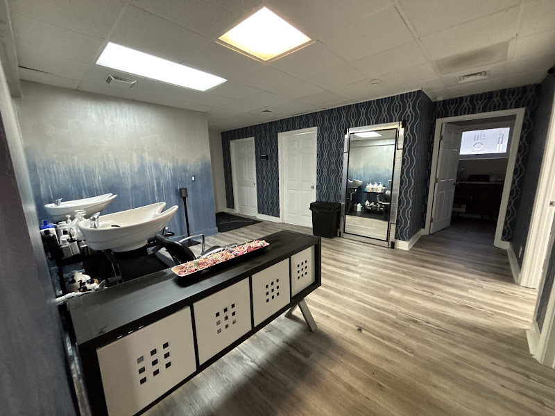 J Spot Hair Salon 4