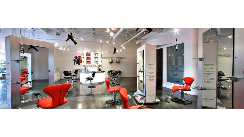 Godiva Salon
