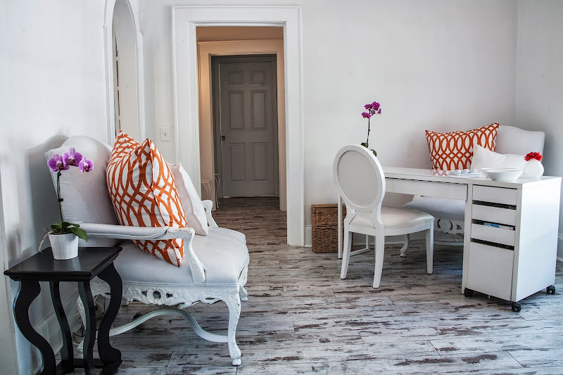White Salon and Spa 4