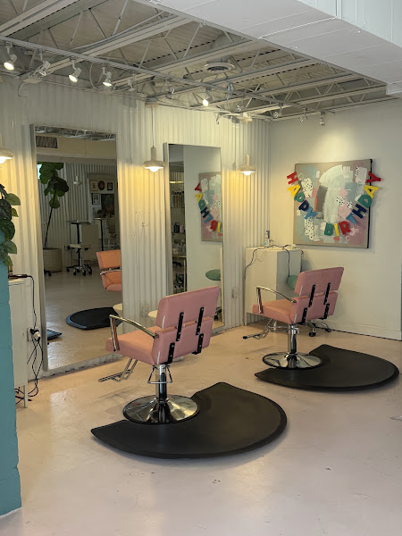 MarieMarie Salon - Grant Park 2