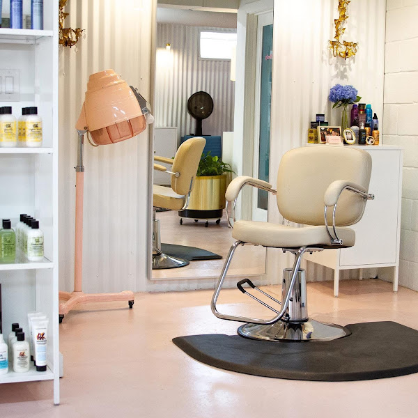 MarieMarie Salon - Grant Park 3