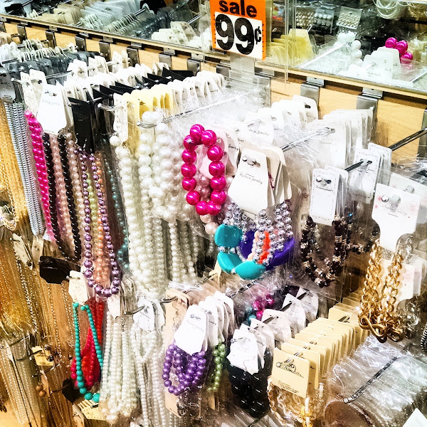 J & J Beauty Supply 4
