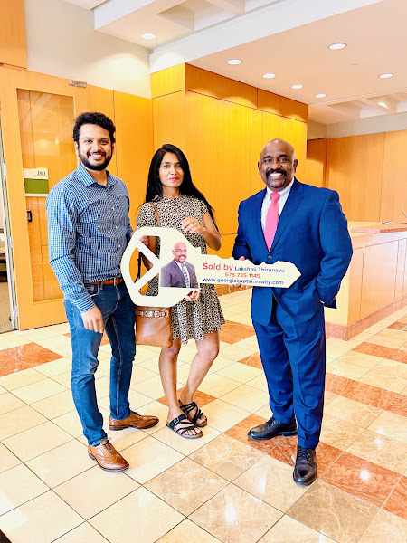 Lakshmi Thirunavu, REALTOR, Keller Williams North Atlanta