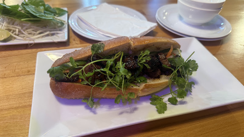 J Lounge Vietnamese Restaurant & Bar 5