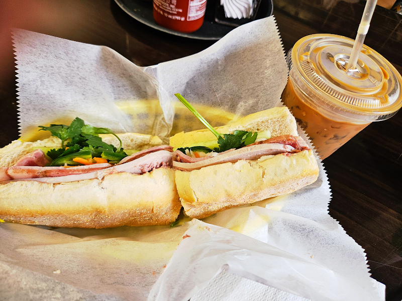 Cafe Cuong 4