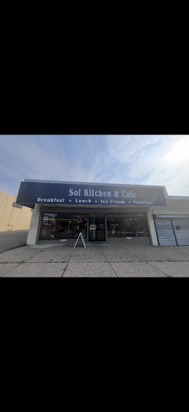 Sol Kitchen & Cafe 5