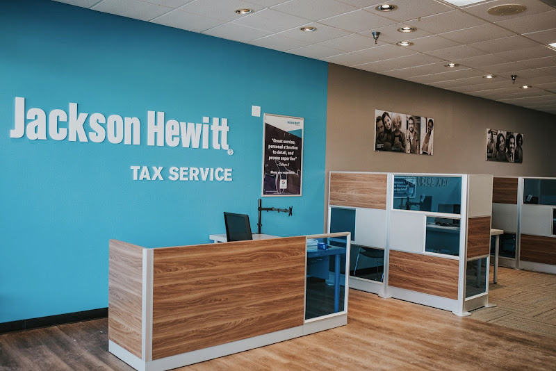 Jackson Hewitt Tax Service 4