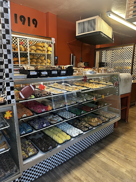 Kaplan's New Model Bakery 4