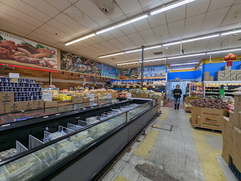 Hung Vuong Supermarket 4