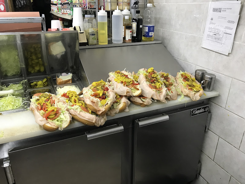 Lee's Foodland Market 3