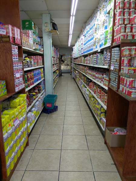 Lee's Foodland Market 5