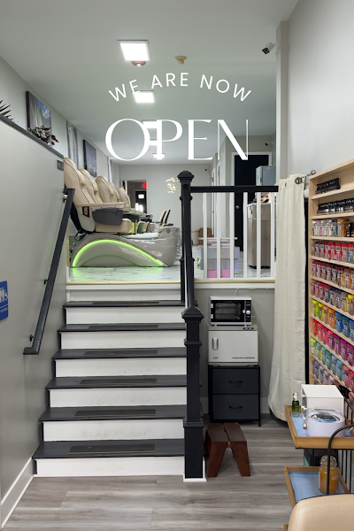 Aura Nail & Head Spa 2